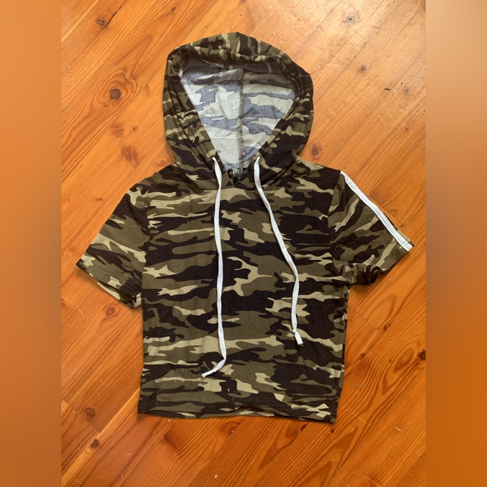 SWS Active Cropped Army Camo Sports Top